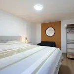 La Rocha Casa de Férias *